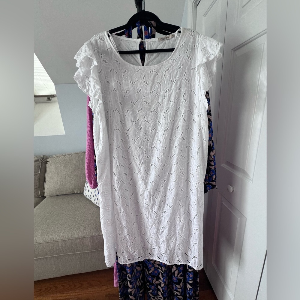 Elegant White Lace Dress